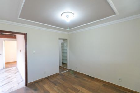 Casa para alugar com 150m², 3 quartos e 2 vagas