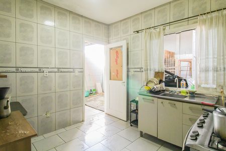 Cozinha de casa à venda com 3 quartos, 180m² em Guajuviras, Canoas