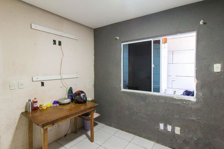 Quarto 3 de casa à venda com 3 quartos, 180m² em Guajuviras, Canoas