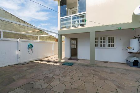 Casa para alugar com 4 quartos, 281m² em Fátima, Canoas