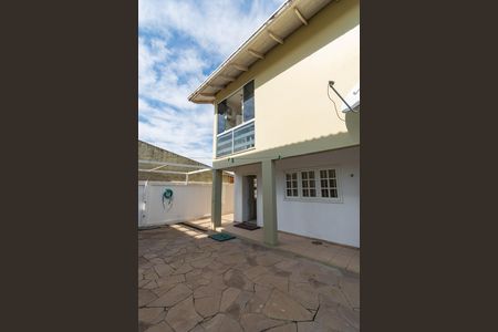 Casa para alugar com 4 quartos, 281m² em Fátima, Canoas