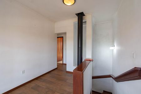 Casa para alugar com 4 quartos, 281m² em Fátima, Canoas