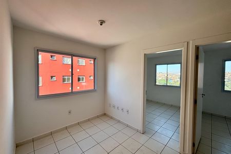 Sala de apartamento para alugar com 2 quartos, 48m² em Jardim Lourdes, Ferraz de Vasconcelos