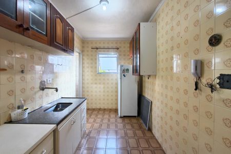 Cozinha de apartamento para alugar com 2 quartos, 70m² em Aviação, Praia Grande