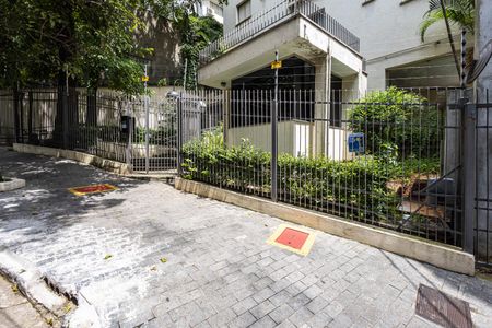 Fachada de apartamento para alugar com 1 quarto, 41m² em Vila Madalena, São Paulo