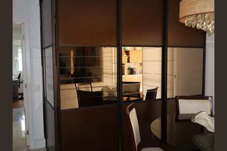 Apartamento à venda com 130m², 3 quartos e 2 vagasEscritório