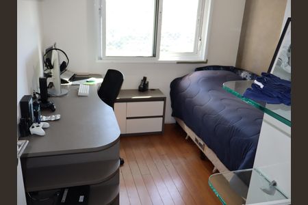 Apartamento à venda com 130m², 3 quartos e 2 vagasQuarto 2