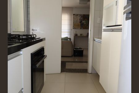 Apartamento à venda com 130m², 3 quartos e 2 vagasCozinha