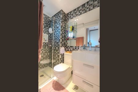 Apartamento à venda com 53m², 2 quartos e 1 vaga Apartamento à venda com 53m², 2 quartos e 1 vagaBanheiro da Suíte 1