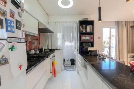 Apartamento à venda com 53m², 2 quartos e 1 vaga Apartamento à venda com 53m², 2 quartos e 1 vagaCozinha e Área de Serviço