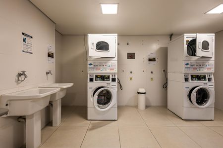 Lavanderia de kitnet/studio para alugar com 1 quarto, 33m² em Pinheiros, São Paulo