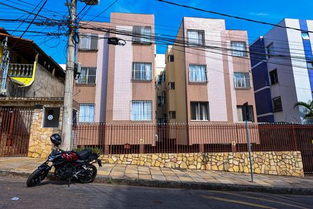 Apartamento à venda com 100m², 3 quartos e 2 vagasFachada