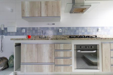 Apartamento para alugar com 68m², 2 quartos e 1 vagaCozinha e Área de Serviço