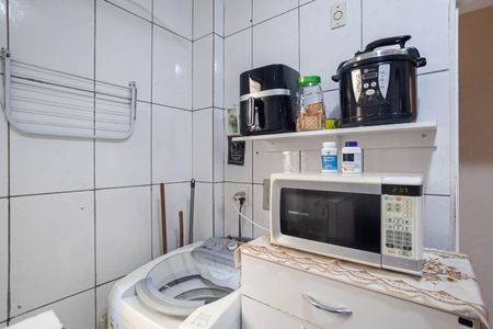 Apartamento à venda com 50m², 3 quartos e 1 vaga Apartamento à venda com 50m², 3 quartos e 1 vagaCozinha e Área de Serviço