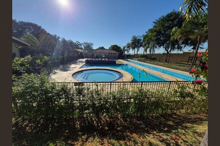 Apartamento à venda com 47m², 1 quarto e 1 vaga Apartamento à venda com 47m², 1 quarto e 1 vagaÁREA COMUM - PISCINA