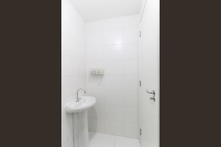 Apartamento para alugar com 32m², 2 quartos e sem vaga Apartamento para alugar com 32m², 2 quartos e sem vagaBanheiro