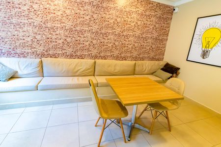 Apartamento para alugar com 32m², 2 quartos e sem vaga Apartamento para alugar com 32m², 2 quartos e sem vagaÁrea Comum