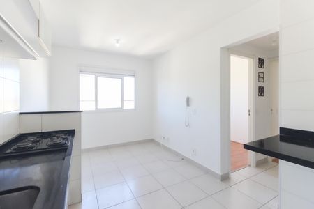Apartamento para alugar com 32m², 2 quartos e sem vaga Apartamento para alugar com 32m², 2 quartos e sem vagaSala - Cozinha