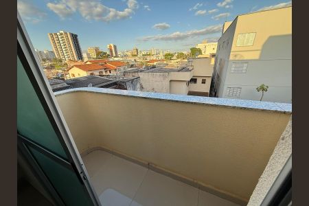 Varanda de apartamento para alugar com 2 quartos, 72m² em Saraiva, Uberlândia