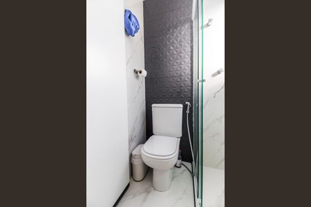 Apartamento à venda com 86m², 3 quartos e 2 vagas Apartamento à venda com 86m², 3 quartos e 2 vagasBanheiro da Suíte