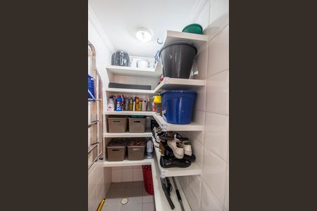 Apartamento à venda com 86m², 3 quartos e 2 vagas Apartamento à venda com 86m², 3 quartos e 2 vagasDespensa