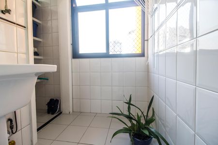 Apartamento à venda com 86m², 3 quartos e 2 vagas Apartamento à venda com 86m², 3 quartos e 2 vagasÁrea de Serviço
