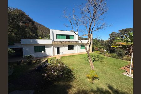 Quintal de casa de condomínio para alugar com 5 quartos, 300m² em Retiro do Chale, Brumadinho
