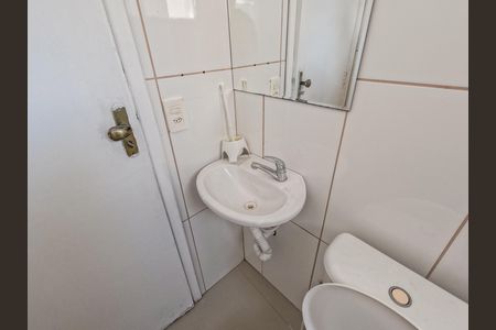 Casa para alugar com 90m², 2 quartos e 1 vaga Casa para alugar com 90m², 2 quartos e 1 vagaBanheiro
