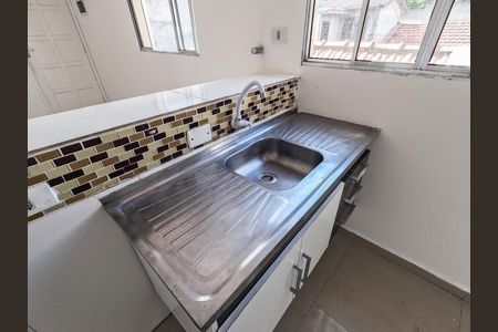 Cozinha e Área de Serviço de casa para alugar com 2 quartos, 90m² em Jaguará, São Paulo