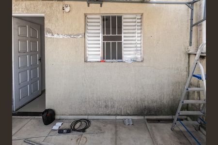 Casa para alugar com 90m², 2 quartos e 1 vaga Casa para alugar com 90m², 2 quartos e 1 vagaVaranda