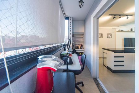 Apartamento à venda com 80m², 2 quartos e 1 vaga Apartamento à venda com 80m², 2 quartos e 1 vagaVaranda
