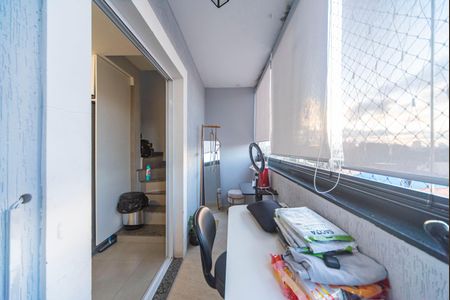 Apartamento à venda com 80m², 2 quartos e 1 vaga Apartamento à venda com 80m², 2 quartos e 1 vagaVaranda