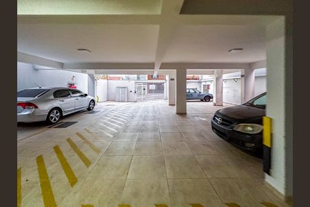 Garagem de apartamento para alugar com 2 quartos, 80m² em Vila Scarpelli, Santo André
