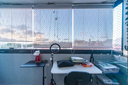 Apartamento à venda com 80m², 2 quartos e 1 vaga Apartamento à venda com 80m², 2 quartos e 1 vagaVaranda