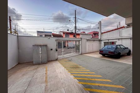 Garagem de apartamento para alugar com 2 quartos, 80m² em Vila Scarpelli, Santo André