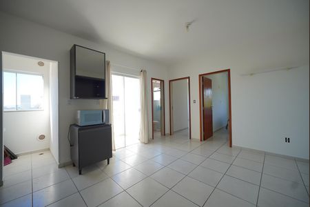 Apartamento para alugar com 2 quartos, 55m² em Serraria, São José