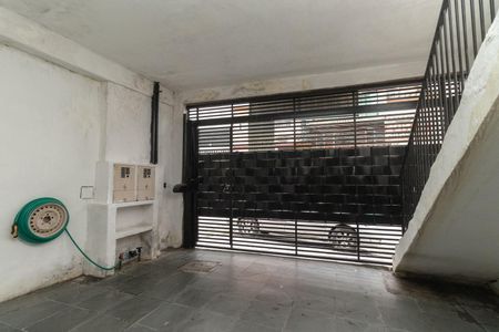 Garagem de casa à venda com 4 quartos, 125m² em Jardim Santa Teresinha, São Paulo