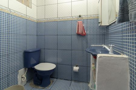 Banheiro 2 de casa à venda com 4 quartos, 125m² em Jardim Santa Teresinha, São Paulo