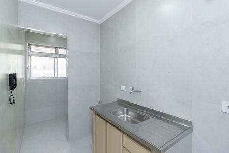 Banheiro de apartamento para alugar com 2 quartos, 52m² em Vila Jaraguá, São Paulo