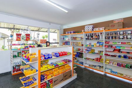 Apartamento para alugar com 52m², 2 quartos e 1 vaga Apartamento para alugar com 52m², 2 quartos e 1 vagaMercado