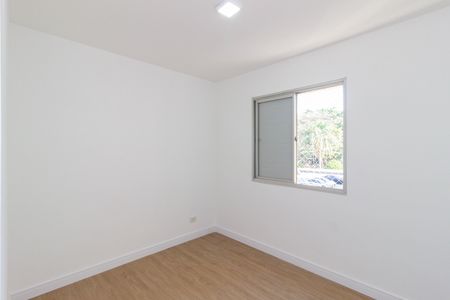 Quarto 2 de apartamento para alugar com 2 quartos, 52m² em Vila Jaraguá, São Paulo
