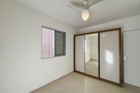 Quarto 2 de apartamento para alugar com 2 quartos, 54m² em Jardim Colonial, São Bernardo do Campo