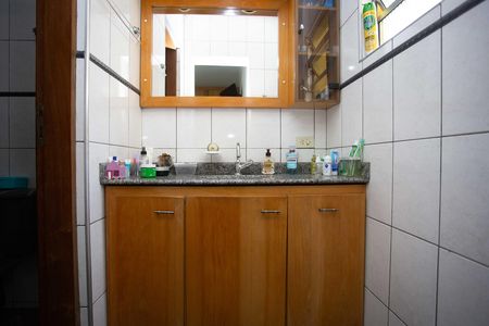 Banheiro da Suíte de casa para alugar com 3 quartos, 96m² em Jardim Luso, São Paulo