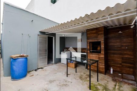 Casa para alugar com 65m², 2 quartos e 2 vagas Casa para alugar com 65m², 2 quartos e 2 vagasÁrea externa