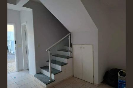 Sala de casa de condomínio para alugar com 3 quartos, 120m² em Jardim Bom Retiro, Campinas