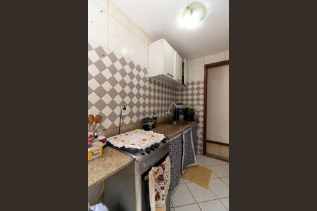 Cozinha de apartamento à venda com 2 quartos, 50m² em Realengo, Rio de Janeiro
