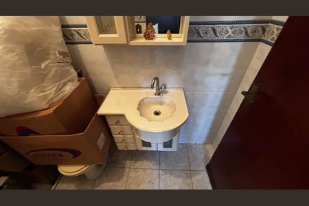 Casa para alugar com 580m², 4 quartos e 30 vagas Casa para alugar com 580m², 4 quartos e 30 vagasBanheiro social