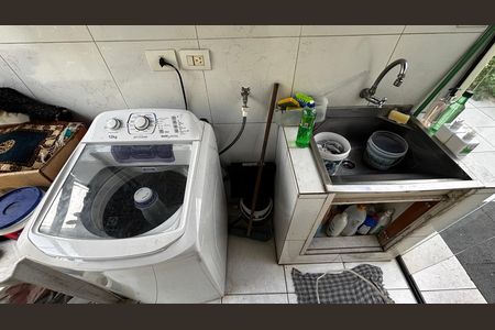 Casa para alugar com 580m², 4 quartos e 30 vagas Casa para alugar com 580m², 4 quartos e 30 vagasÁrea de Serviço