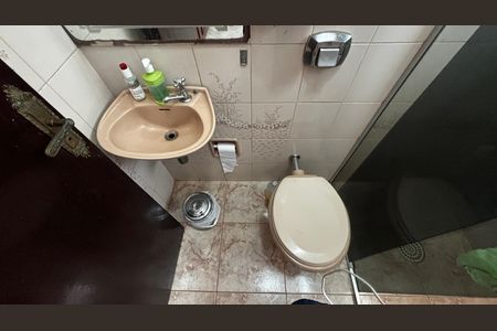 Casa para alugar com 580m², 4 quartos e 30 vagas Casa para alugar com 580m², 4 quartos e 30 vagasBanheiro social 2