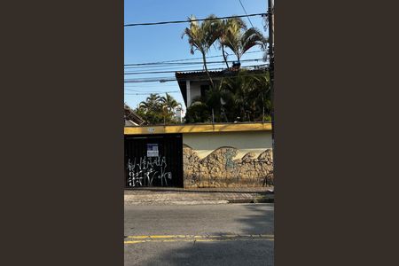 Fachada de casa para alugar com 4 quartos, 580m² em Vila Homero Thon, Santo André